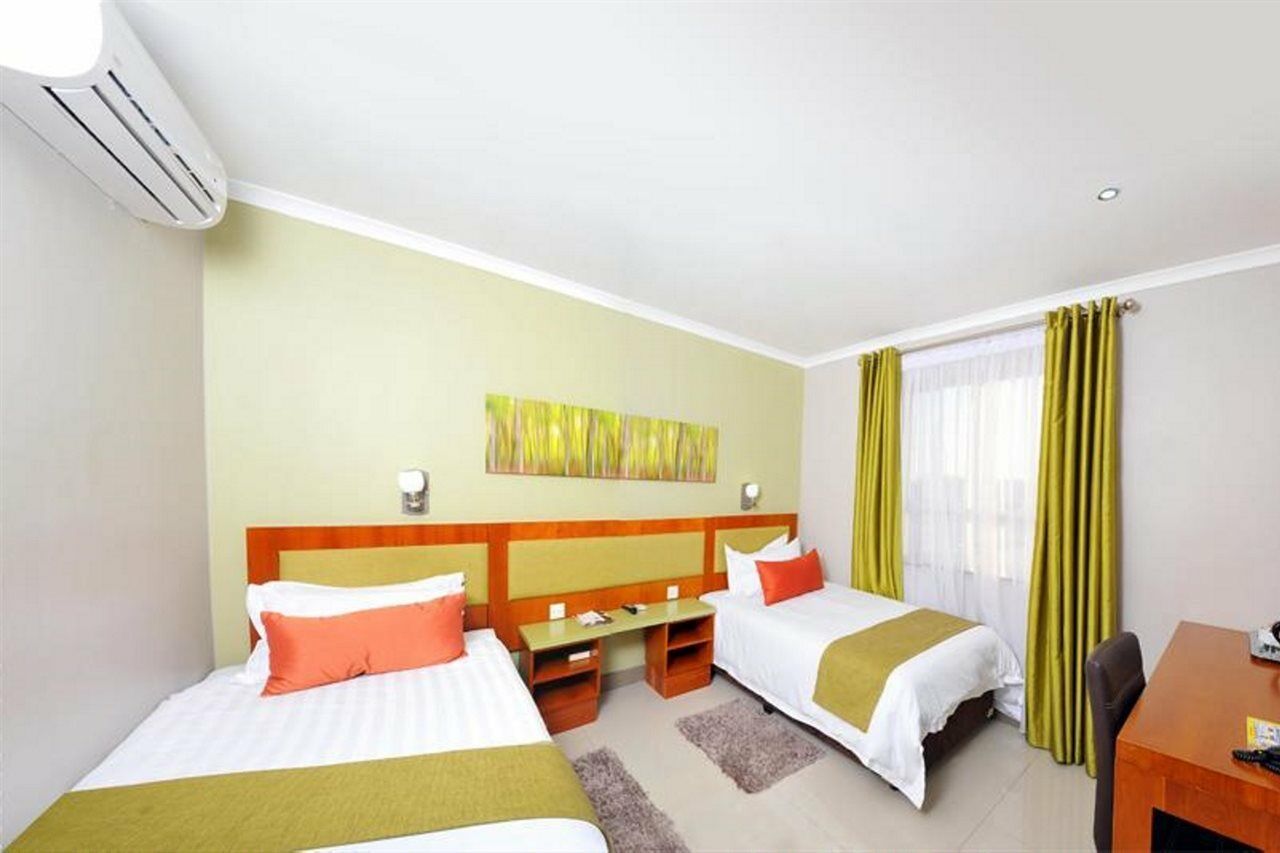 Travelodge Gaborone Esterno foto